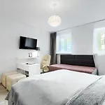 555 Ogrod W Centrum No.1 Apartment